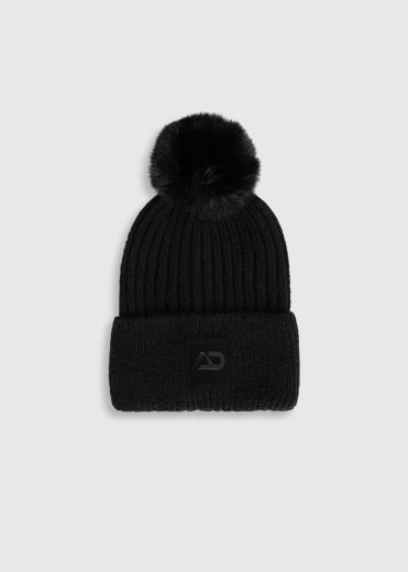 AZTEC DIAMOND YR KNITTED BEANIE IN BLACK